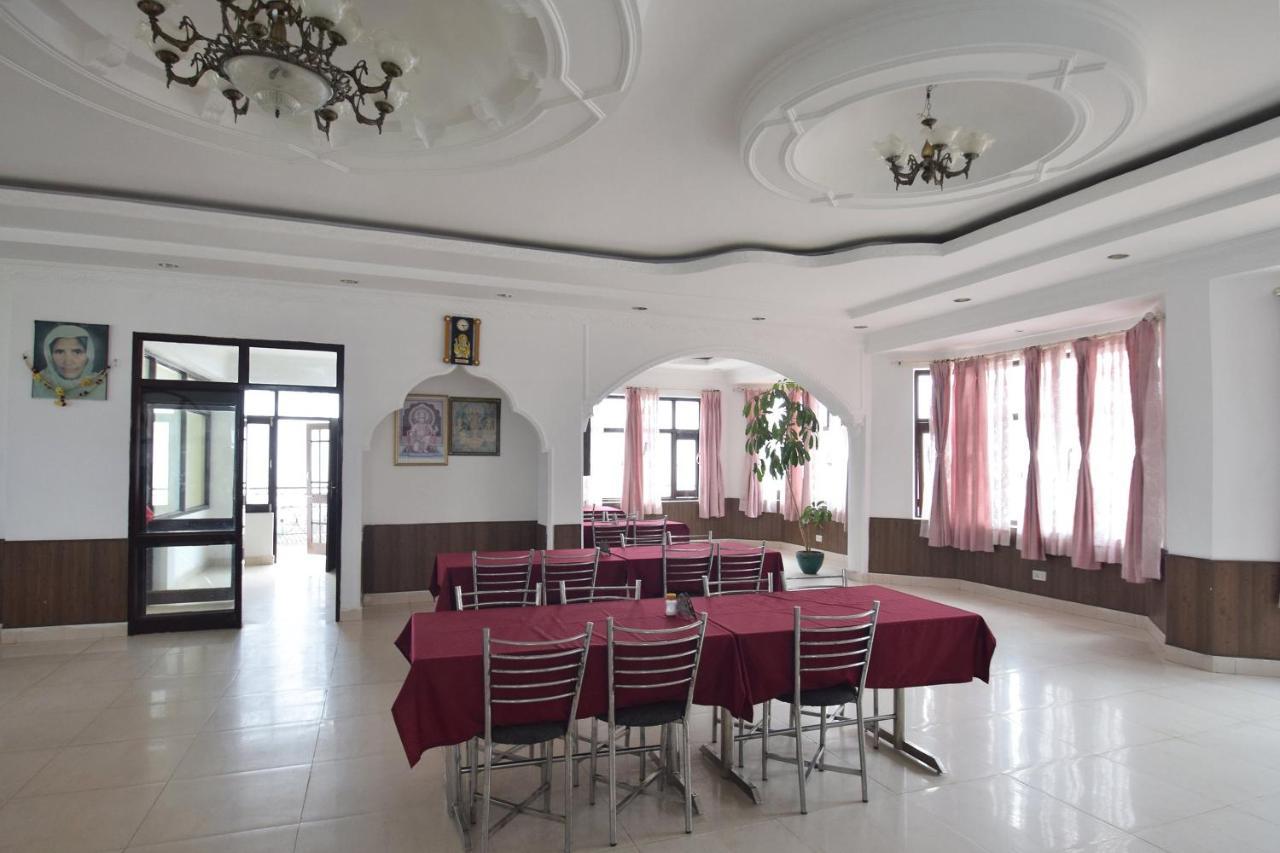 Oyo 6983 Sn Resort Дармсала Екстер'єр фото